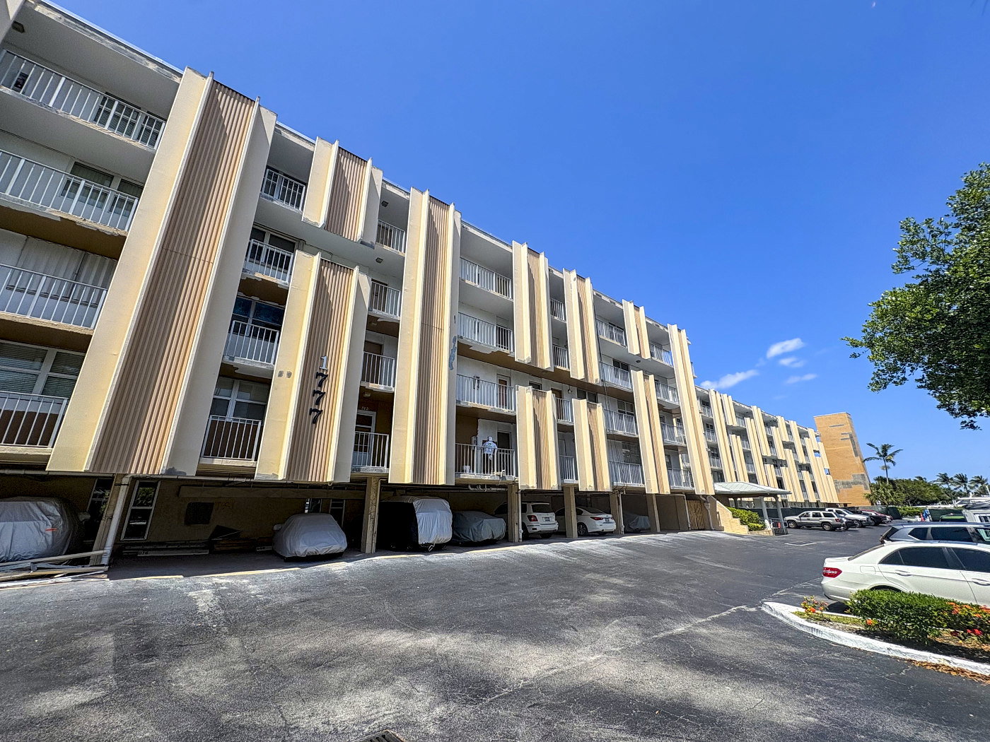 Cromwell East Condo